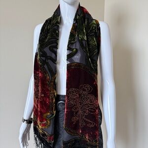 Elegant Chiffon Velvet Scarf with Floral Design